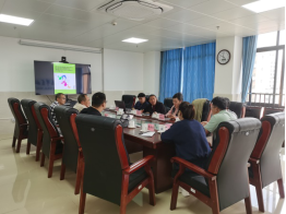 报道-印尼PAKI公司到我所考察木薯生产机械化技术663.png